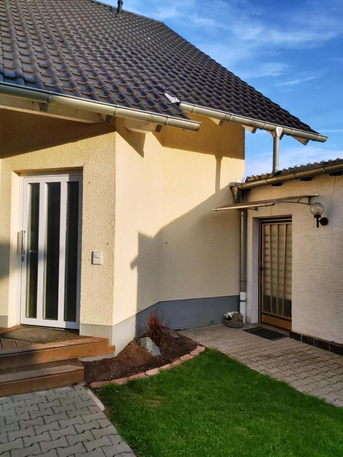 Apartment Zum Wohlfuehlen In Ruhiger Lage 普丰斯塔特 外观 照片